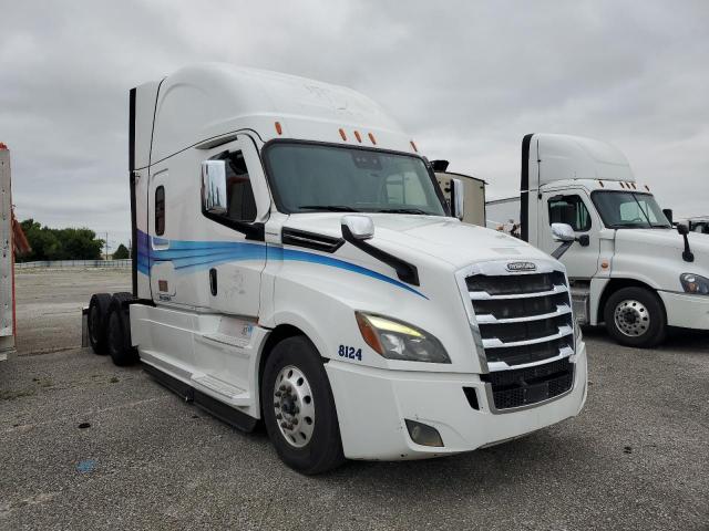  Salvage Freightliner Cascadia 1