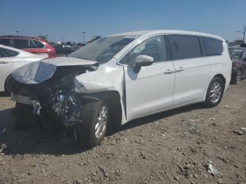  Salvage Chrysler Pacifica