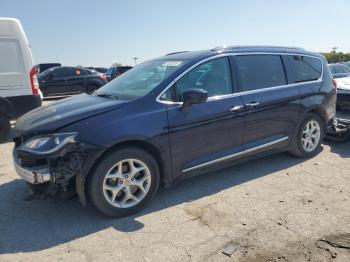  Salvage Chrysler Pacifica