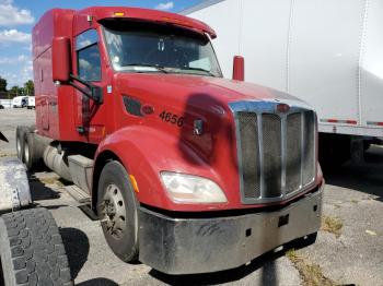  Salvage Peterbilt 579