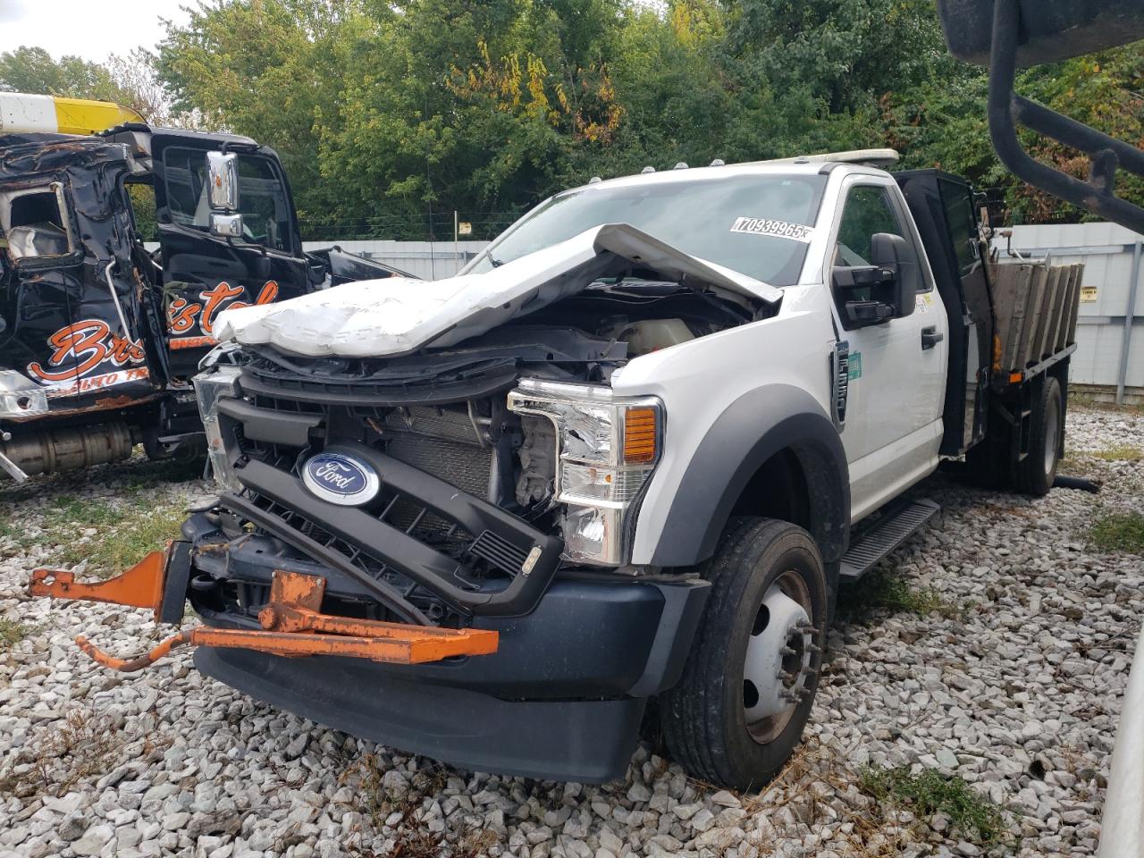 Ford F-550 Super Duty Image 1