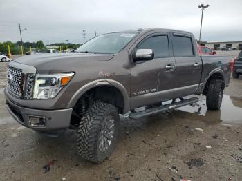  Salvage Nissan Titan