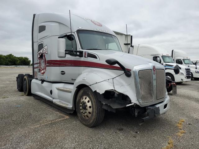  Salvage Kenworth Constructi