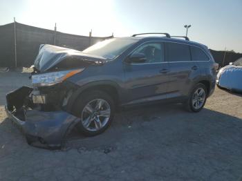  Salvage Toyota Highlander
