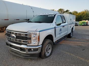  Salvage Ford F-350
