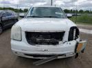 GMC Yukon Denali Image 3