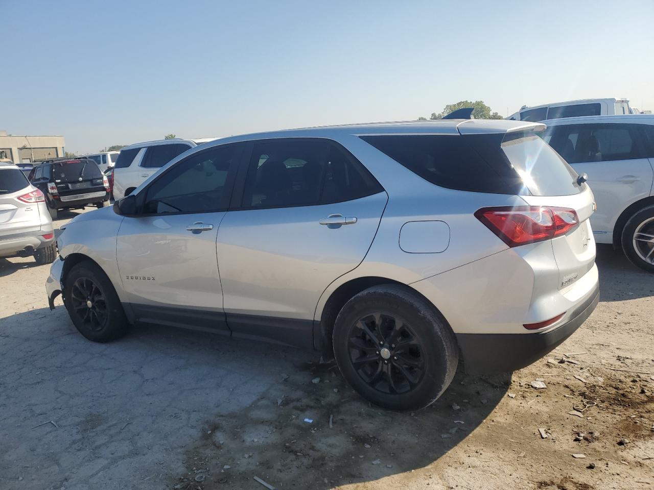 Chevrolet Equinox Ls Image 7