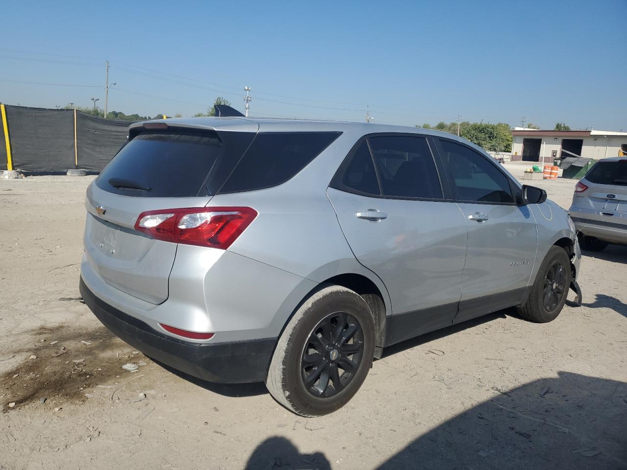 Chevrolet Equinox Ls Image 2