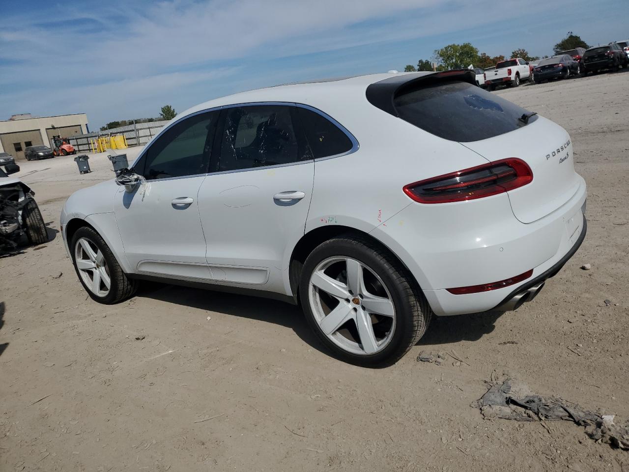 Porsche Macan S Image 13