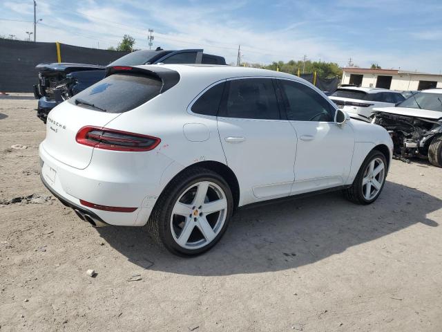 Porsche Macan S Image 11
