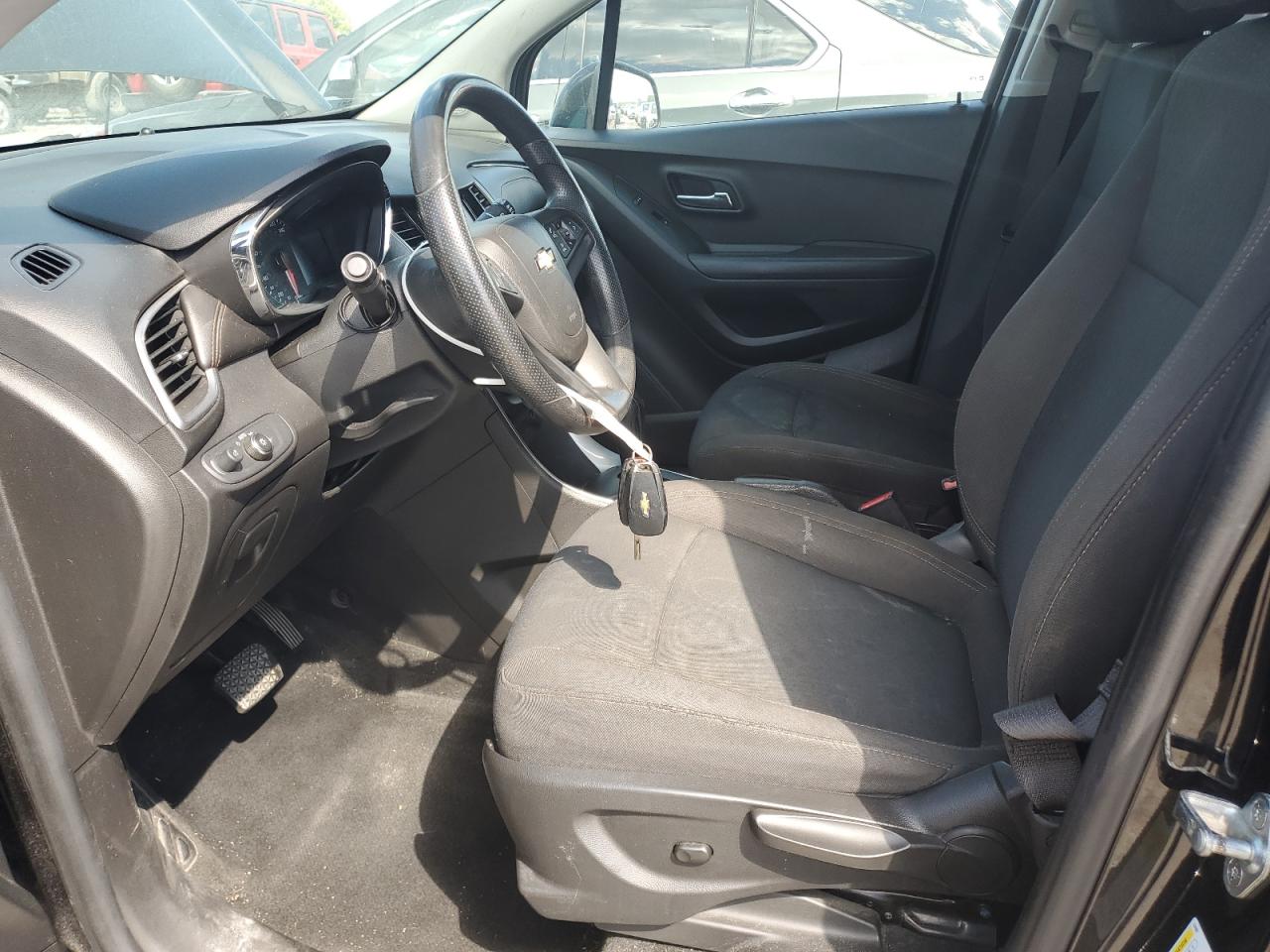 Chevrolet Trax Ls Image 9