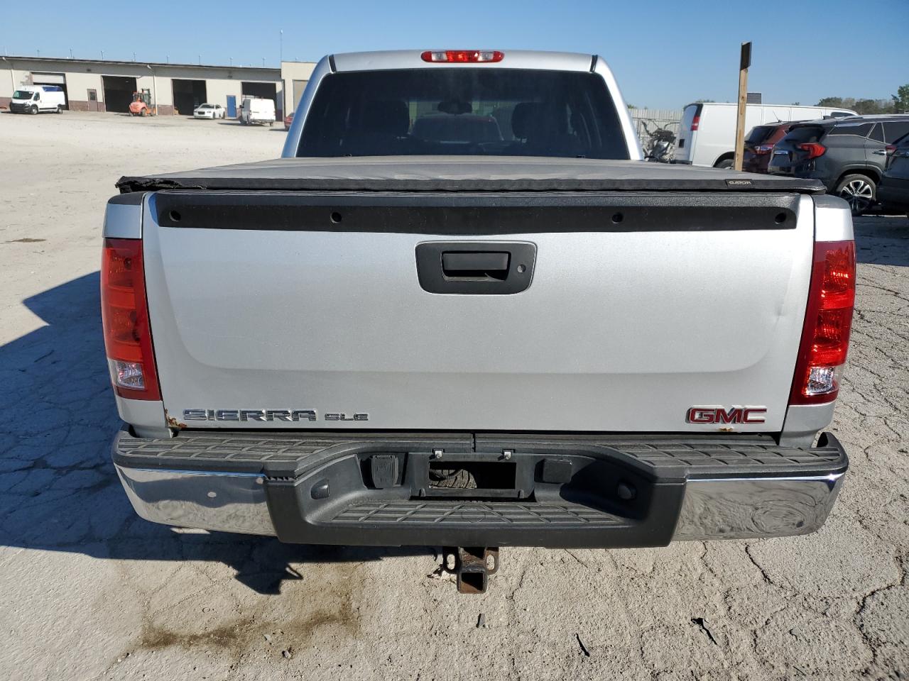 GMC Sierra K1500 Sle Image 7