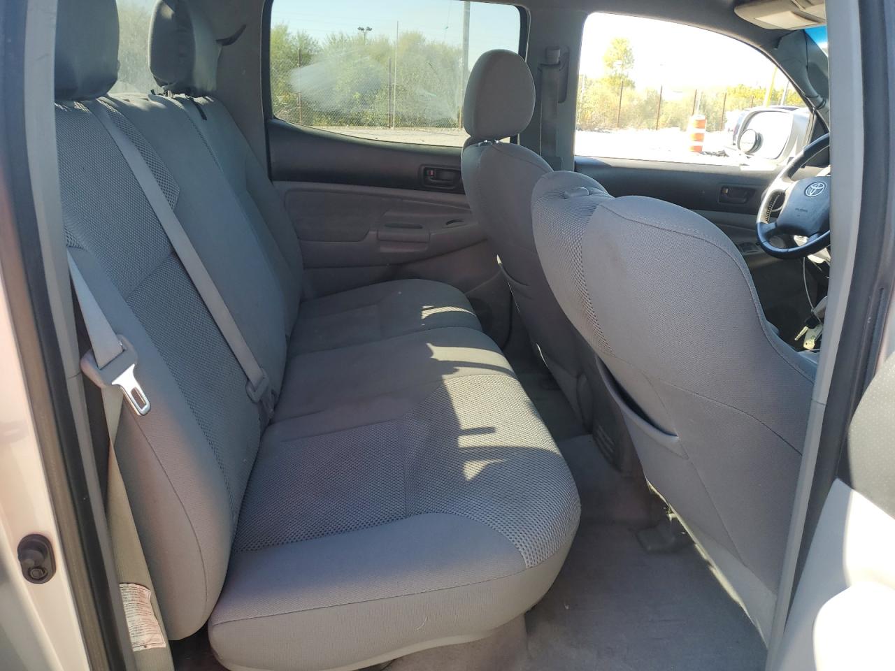 Toyota Tacoma Double Cab Image 11