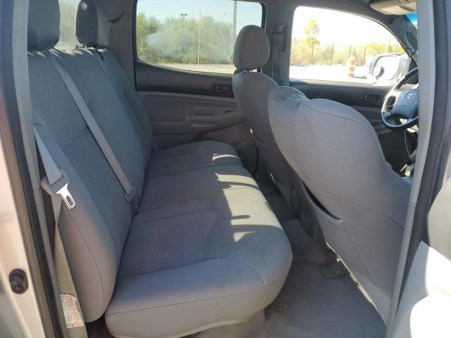 Toyota Tacoma Double Cab Image 11