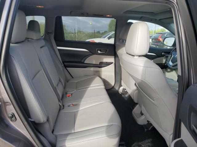 Toyota Highlander Hybrid Image 5