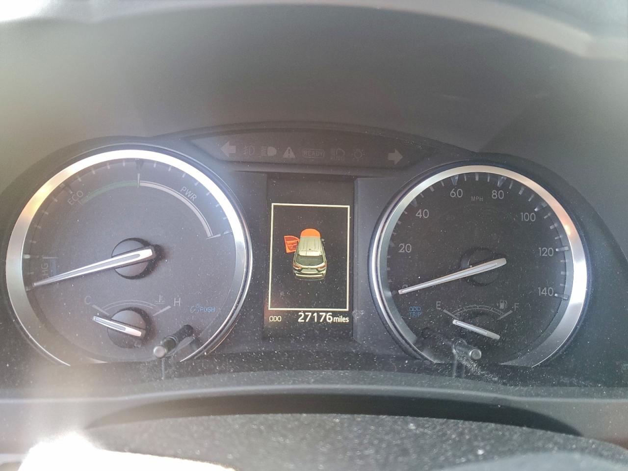 Toyota Highlander Hybrid Image 3