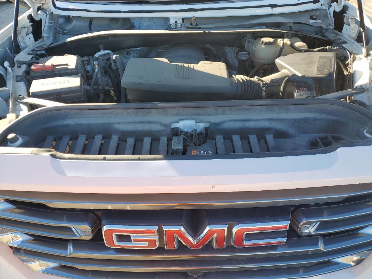 GMC Sierra K1500 At4 Image 7