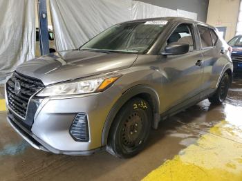  Salvage Nissan Kicks