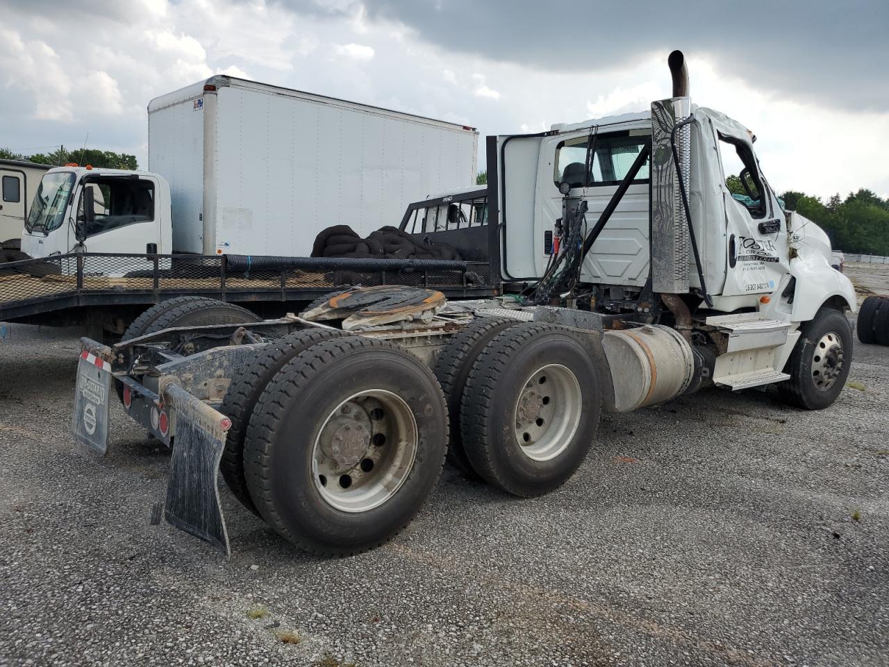 International Lt625 Image 5