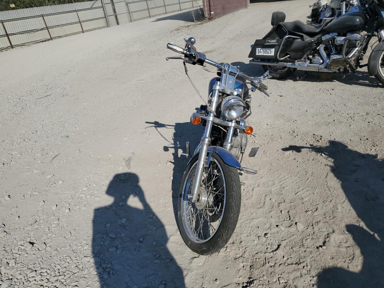 Harley-Davidson Xl883 C C Image 2