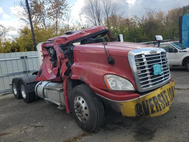  Salvage Freightliner Cascadia 1