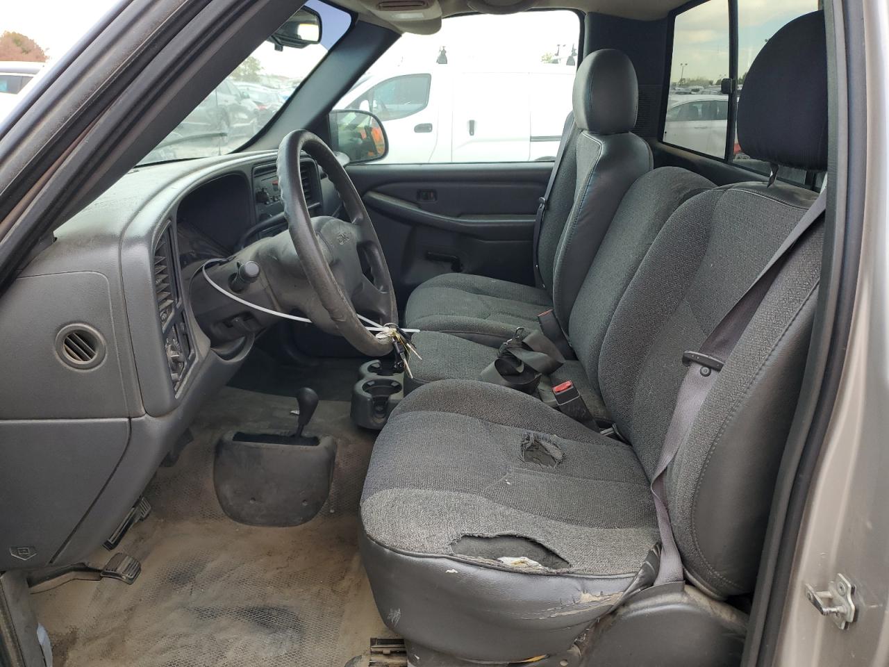 GMC Sierra K1500 Image 8