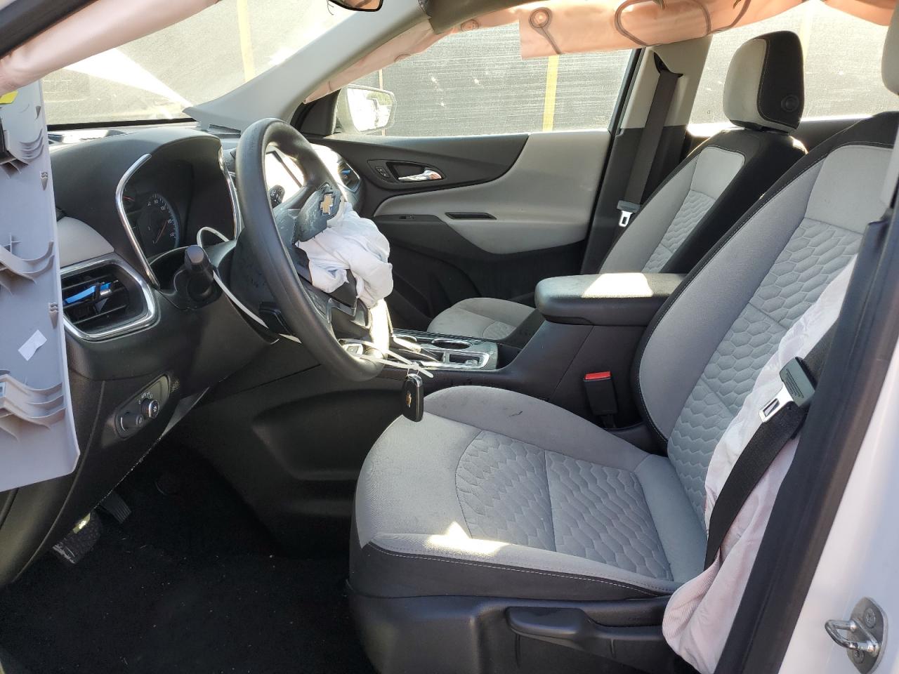 Chevrolet Equinox Ls Image 8