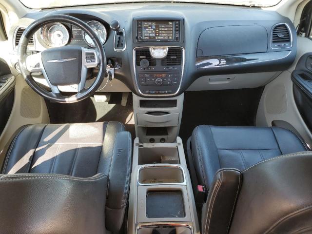 Chrysler Minivan Touring Image 8