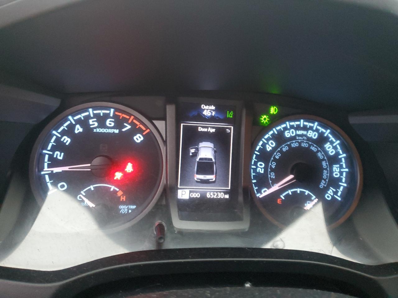 Toyota Tacoma Double Cab Image 8