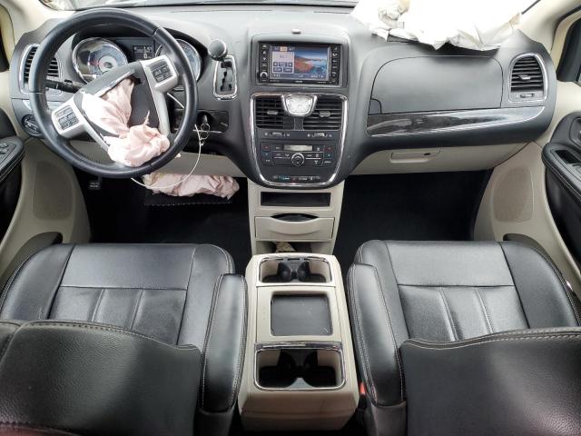 Chrysler Minivan Touring Image 9