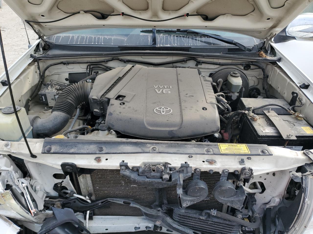 Toyota Tacoma Double Cab Image 11