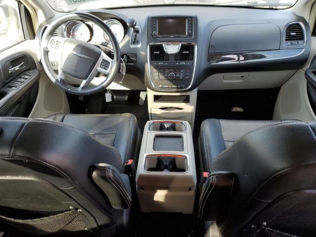 Chrysler Minivan Touring Image 5