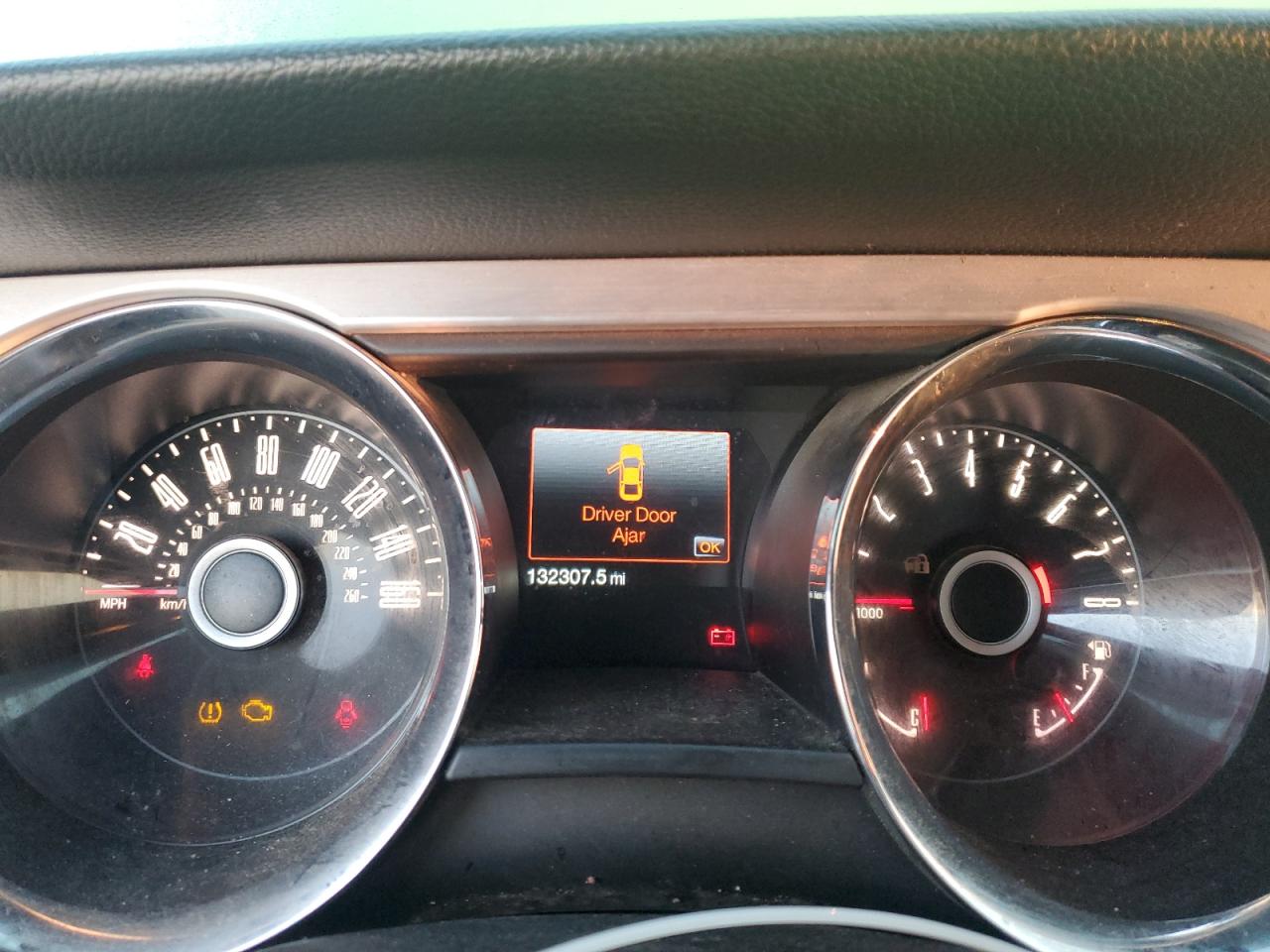 Ford Mustang Image 3