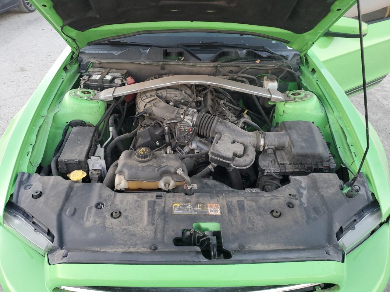 Ford Mustang Image 8