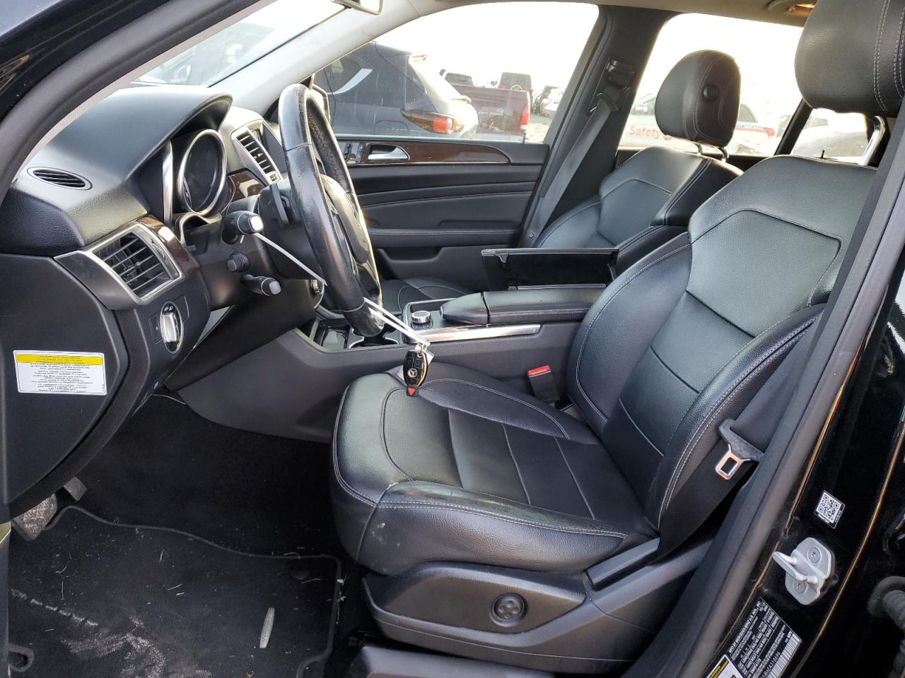 Mercedes-Benz M-Class 350 Image 4