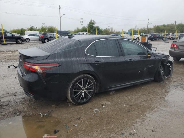 Toyota Camry Se Image 4