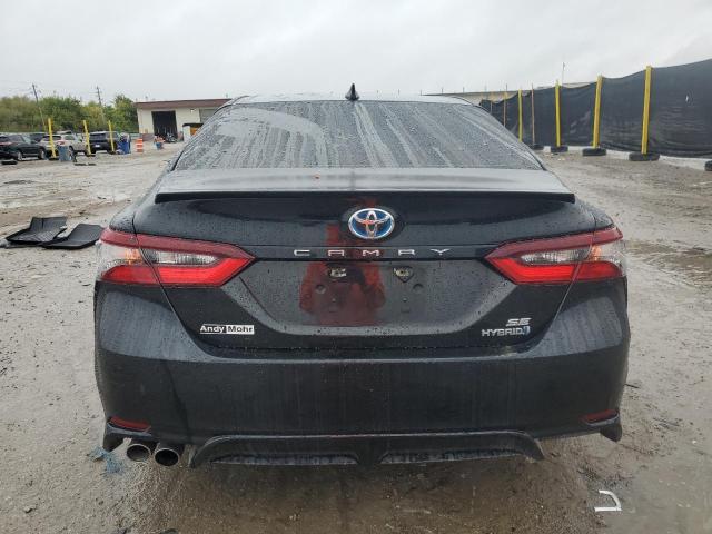 Toyota Camry Se Image 2