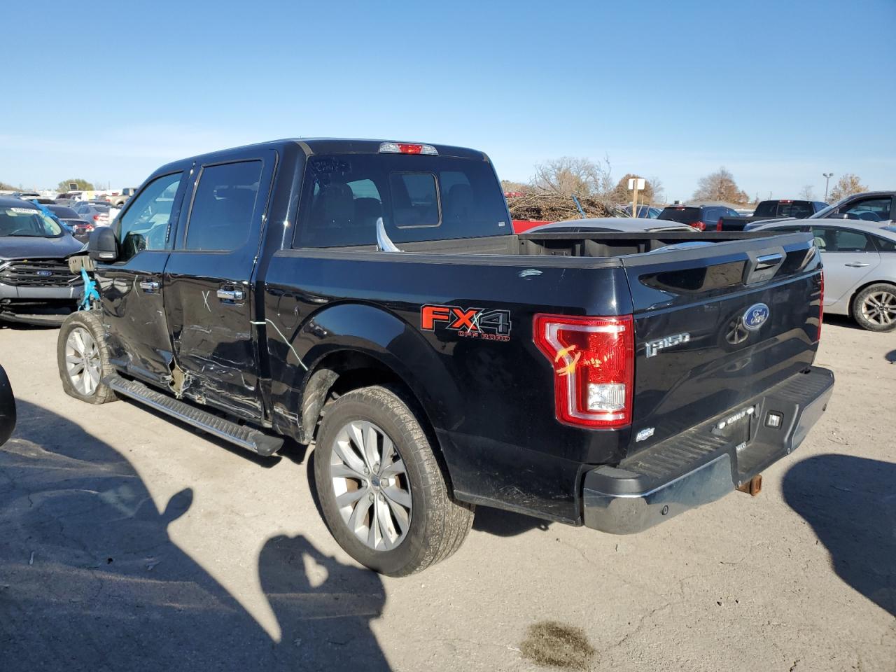 Ford F-150 Supercrew Image 4