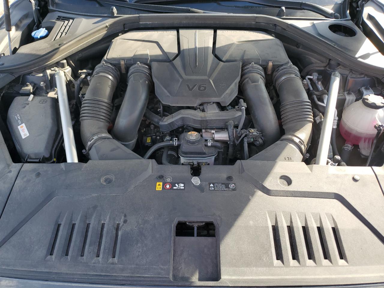 Genesis Gv70 Base Base Image 2