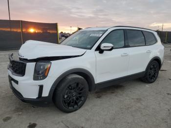  Salvage Kia Telluride