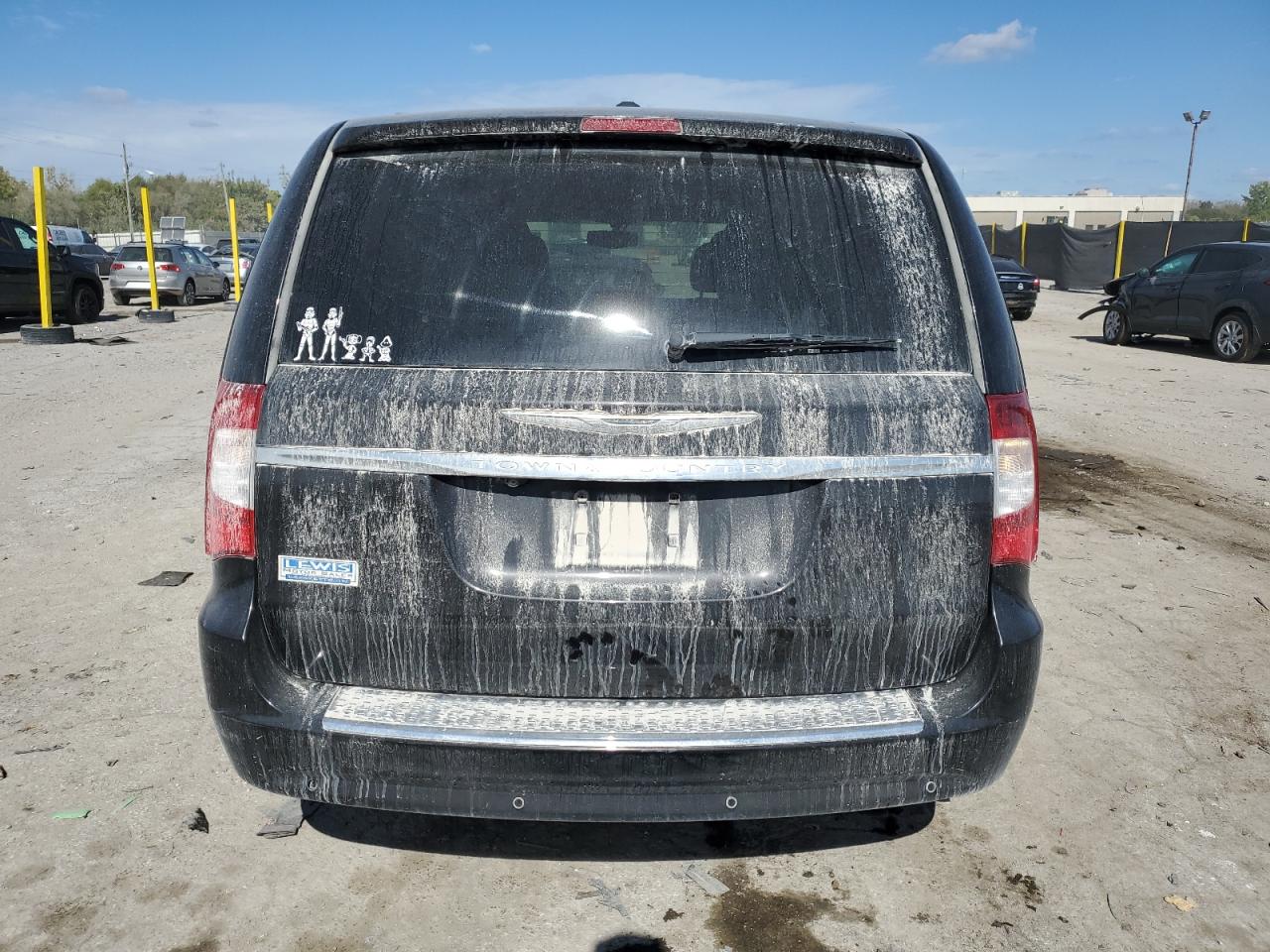 Chrysler Minivan Touring L Image 12