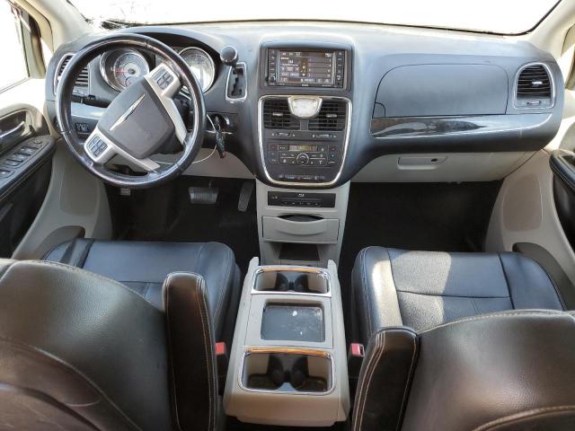 Chrysler Minivan Touring L Image 10