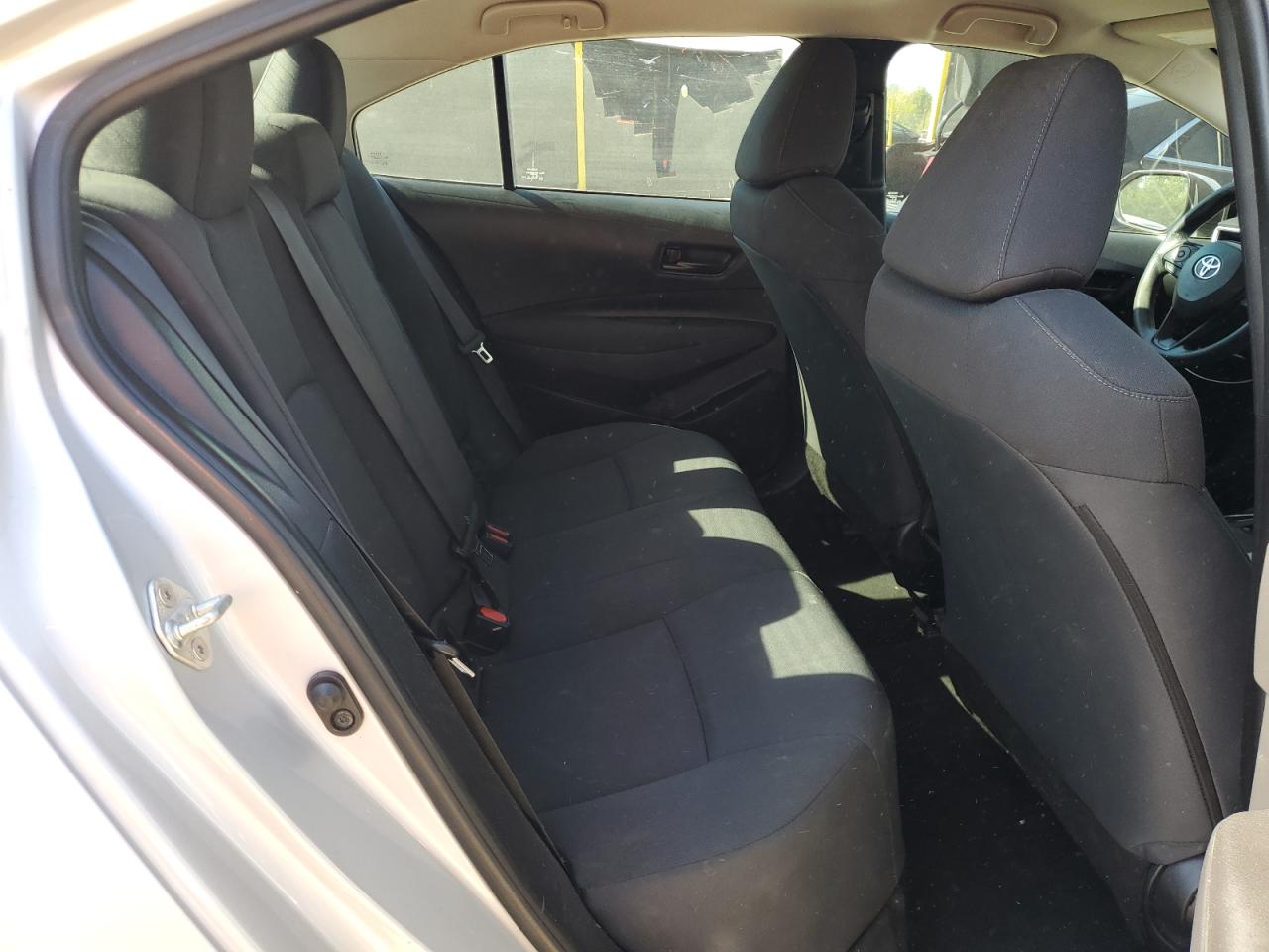 Toyota Corolla Le Image 5