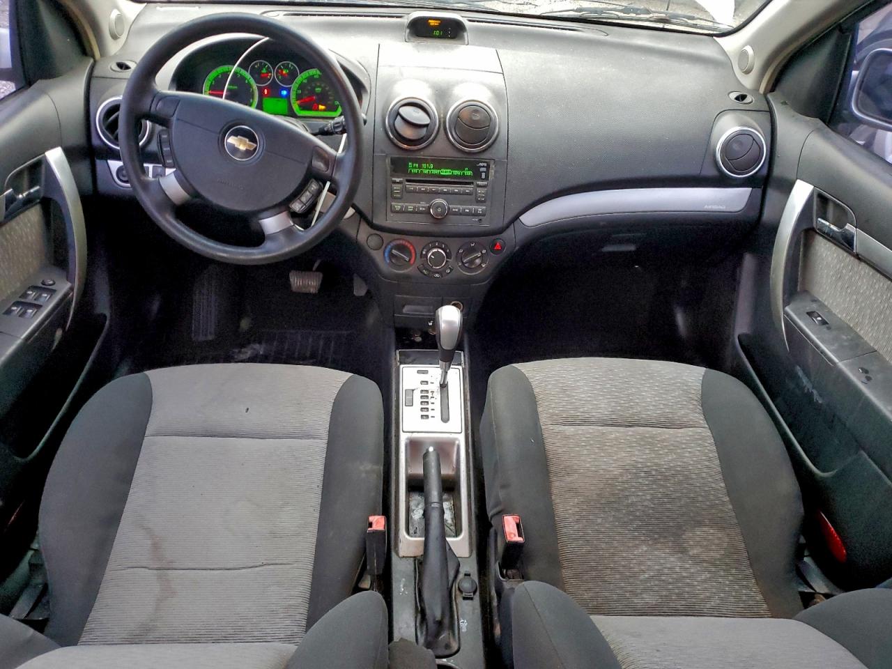 Chevrolet Aveo Lt Image 10