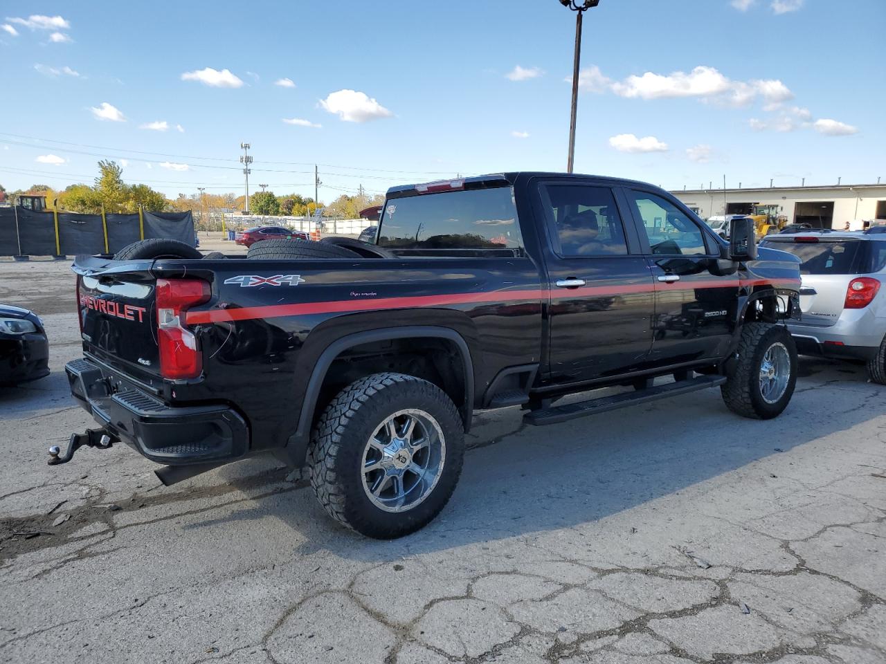 Chevrolet Silverado K2500 Custom Image 3