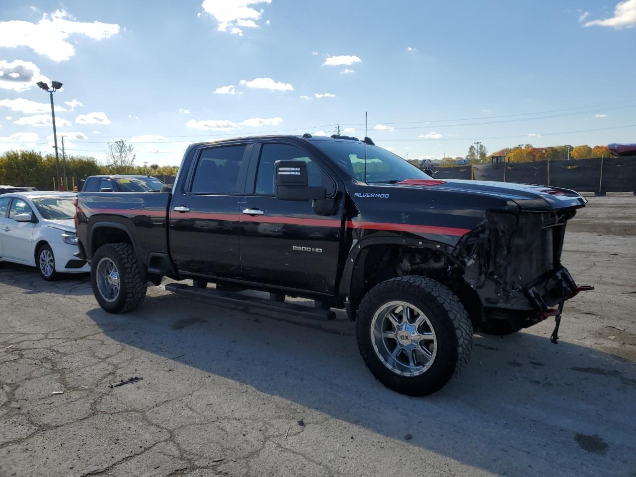 Chevrolet Silverado K2500 Custom Image 2