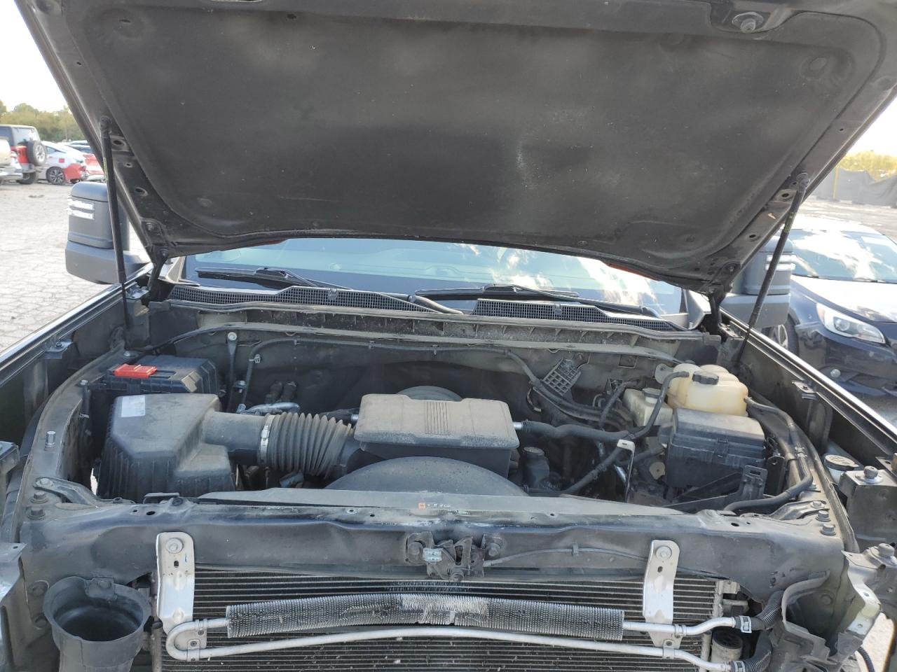 Chevrolet Silverado K2500 Custom Image 12