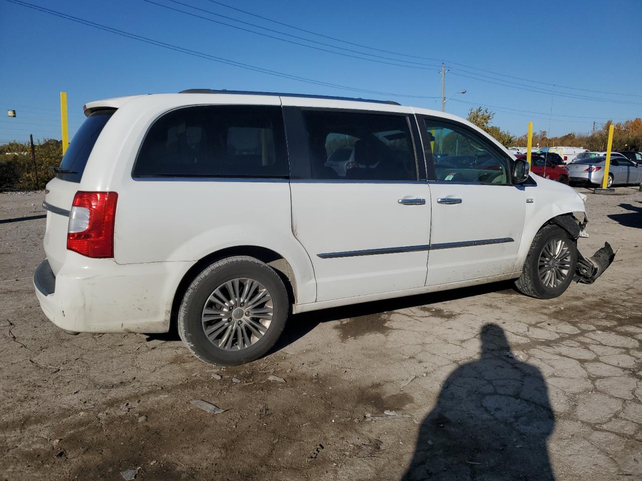 Chrysler Minivan Touring L Image 6