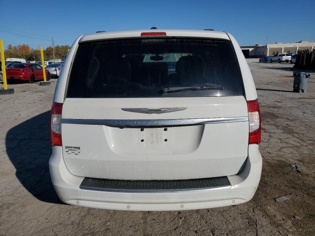 Chrysler Minivan Touring L Image 7