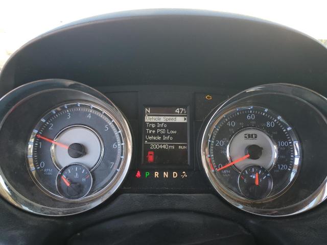 Chrysler Minivan Touring L Image 8